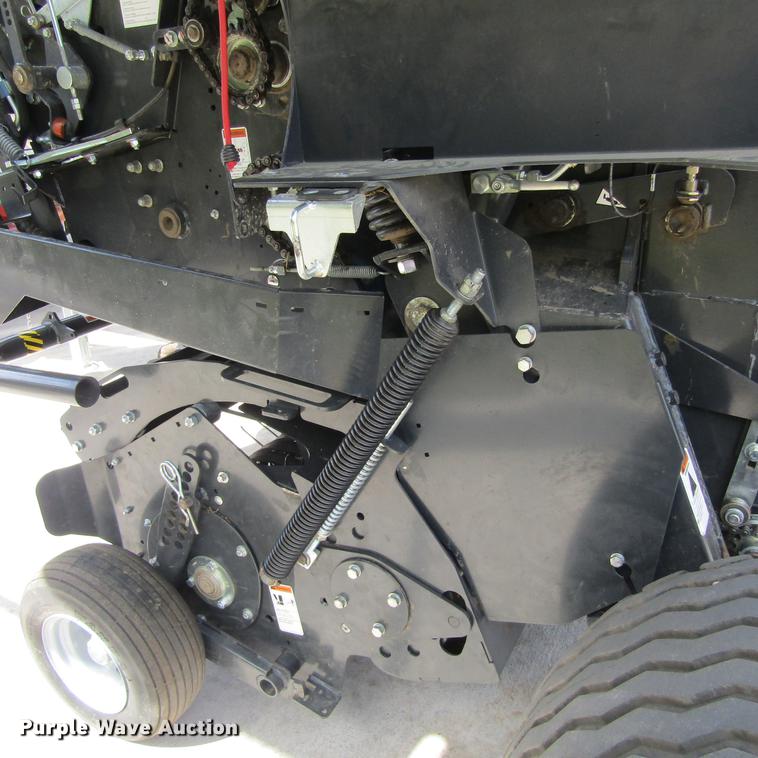 image for item EB9543 2017 Kubota BV4580 round baler