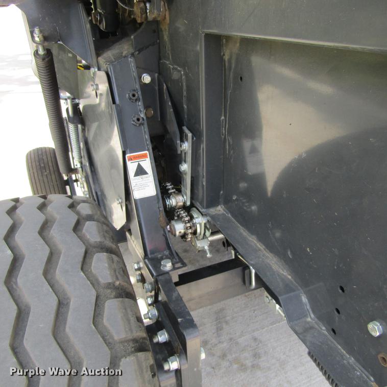 image for item EB9543 2017 Kubota BV4580 round baler