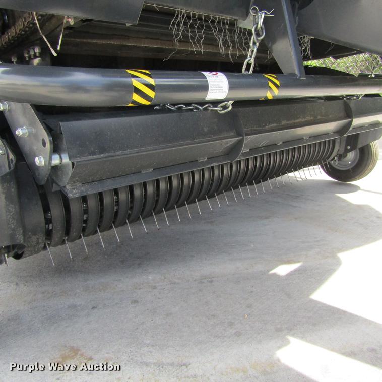 image for item EB9543 2017 Kubota BV4580 round baler