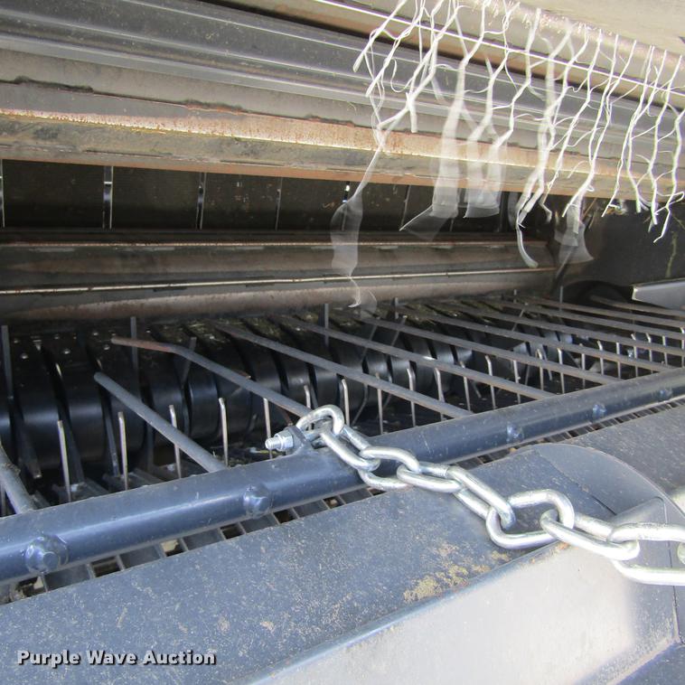 image for item EB9543 2017 Kubota BV4580 round baler