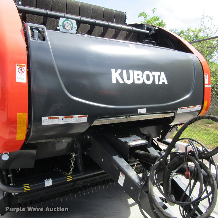 image for item EB9543 2017 Kubota BV4580 round baler