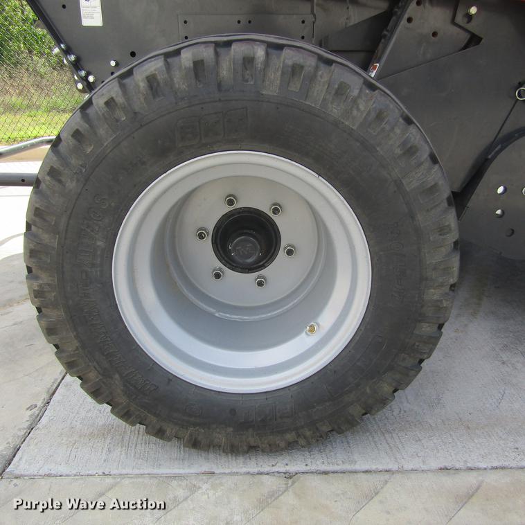 image for item EB9543 2017 Kubota BV4580 round baler