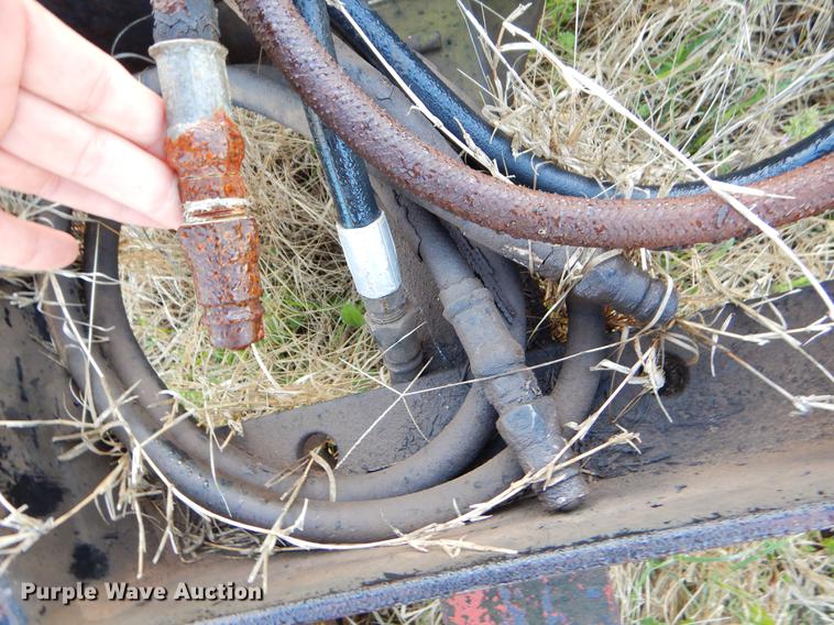 image for item EI9084 DewEze Super Slicer bale processor