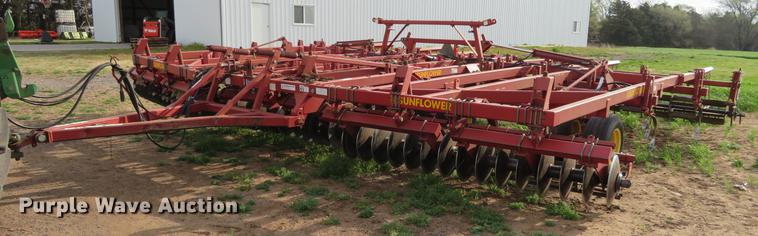 image for item EJ9540 Sunflower 6332 land finisher