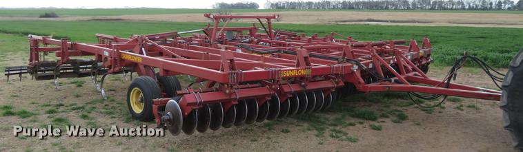 image for item EJ9540 Sunflower 6332 land finisher