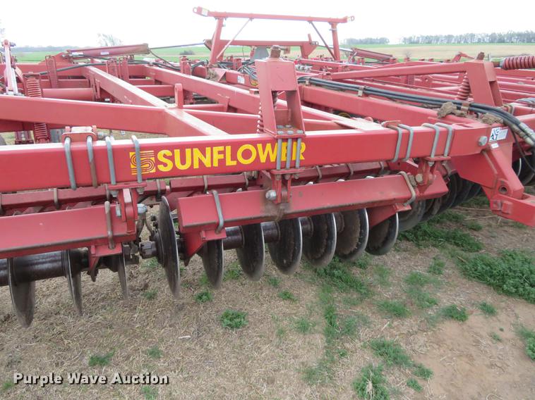 image for item EJ9540 Sunflower 6332 land finisher