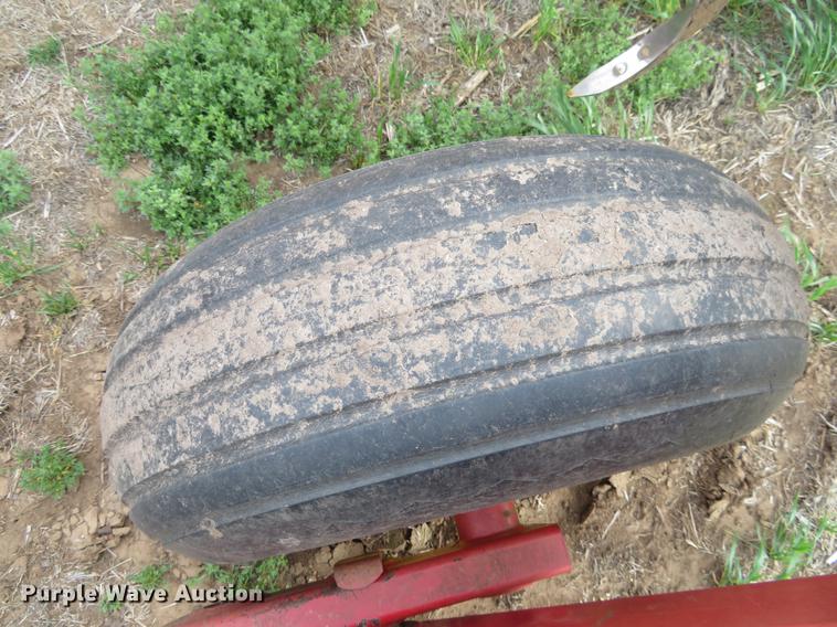 image for item EJ9540 Sunflower 6332 land finisher