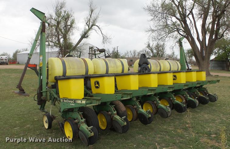 image for item EX9154 John Deere 7200 Max Emerge 2 planter
