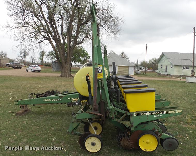 image for item EX9154 John Deere 7200 Max Emerge 2 planter