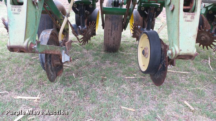 image for item EX9154 John Deere 7200 Max Emerge 2 planter
