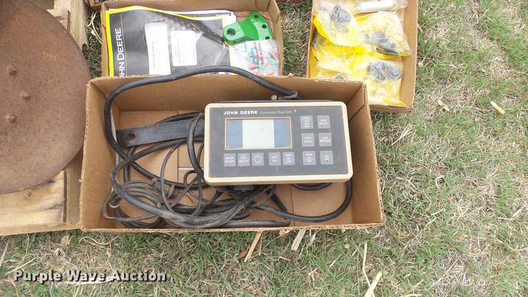 image for item EX9154 John Deere 7200 Max Emerge 2 planter