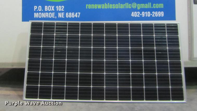 image for item G1107 (26) 2018 Mission solar panels