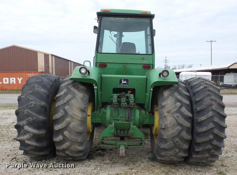 image for item J8524 1976 John Deere 8430 4WD tractor