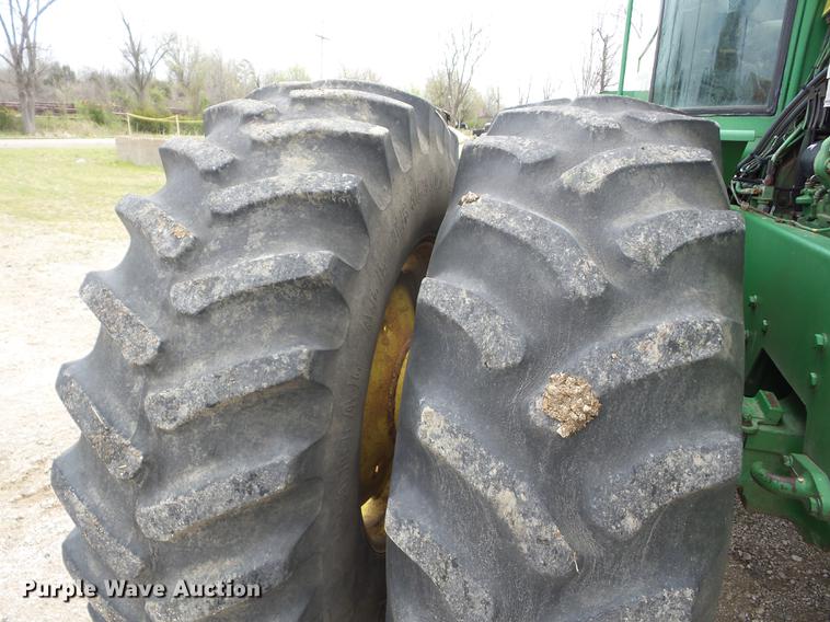 image for item J8524 1976 John Deere 8430 4WD tractor