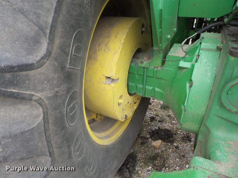 image for item J8524 1976 John Deere 8430 4WD tractor