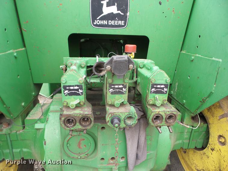image for item J8524 1976 John Deere 8430 4WD tractor