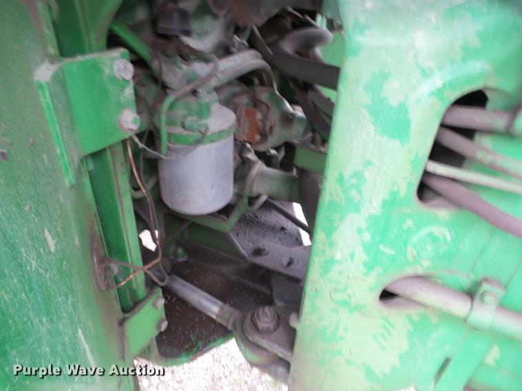 image for item J8524 1976 John Deere 8430 4WD tractor