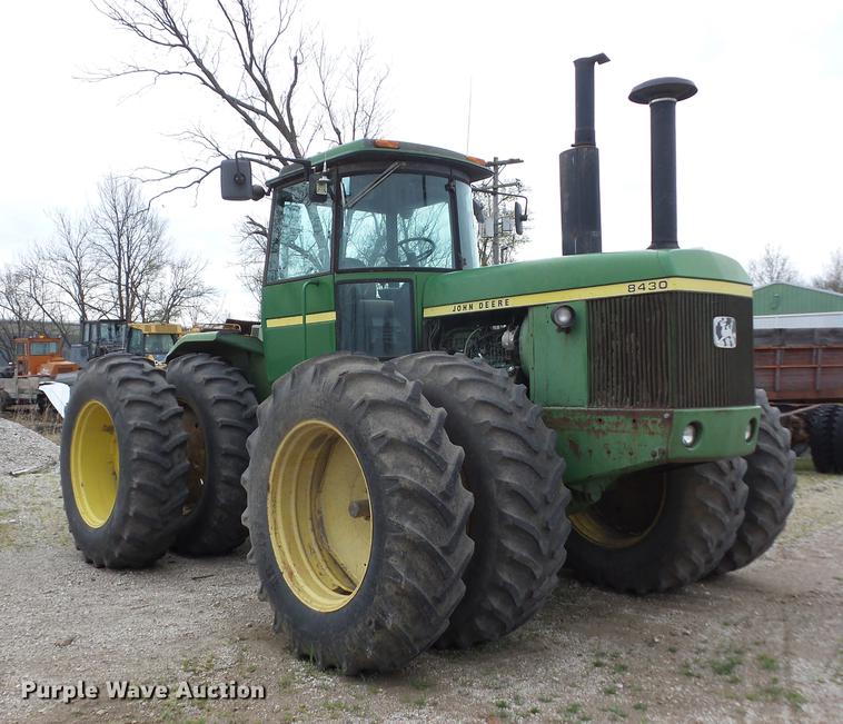 image for item J8525 1978 John Deere 8430 4WD tractor