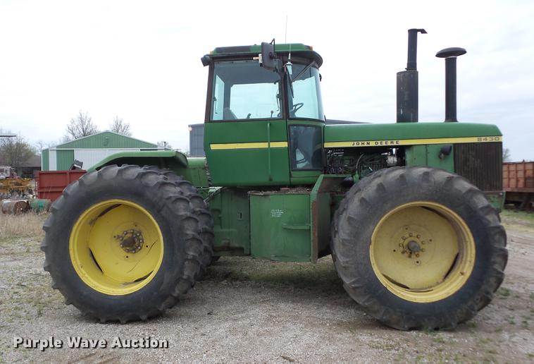 image for item J8525 1978 John Deere 8430 4WD tractor