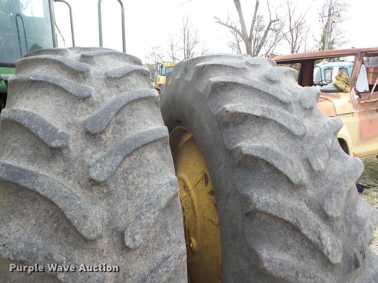 image for item J8525 1978 John Deere 8430 4WD tractor