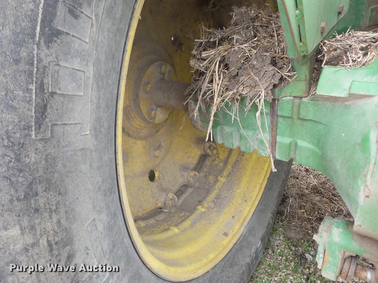 image for item J8525 1978 John Deere 8430 4WD tractor