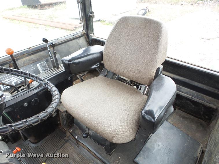 image for item J8525 1978 John Deere 8430 4WD tractor