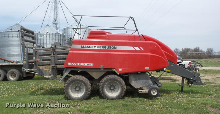 image for item J8529 2013 Massey-Ferguson Hesston 2170XD large square baler