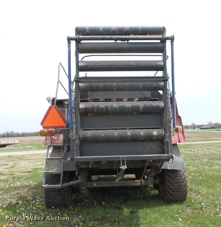 image for item J8529 2013 Massey-Ferguson Hesston 2170XD large square baler