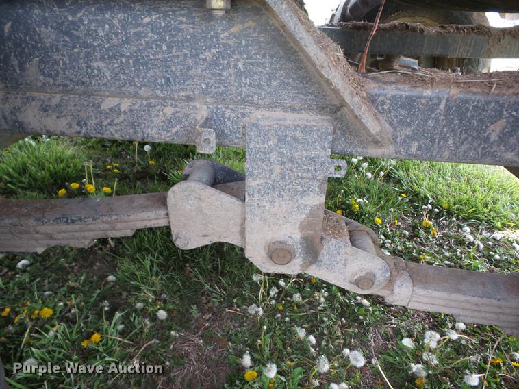 image for item J8529 2013 Massey-Ferguson Hesston 2170XD large square baler