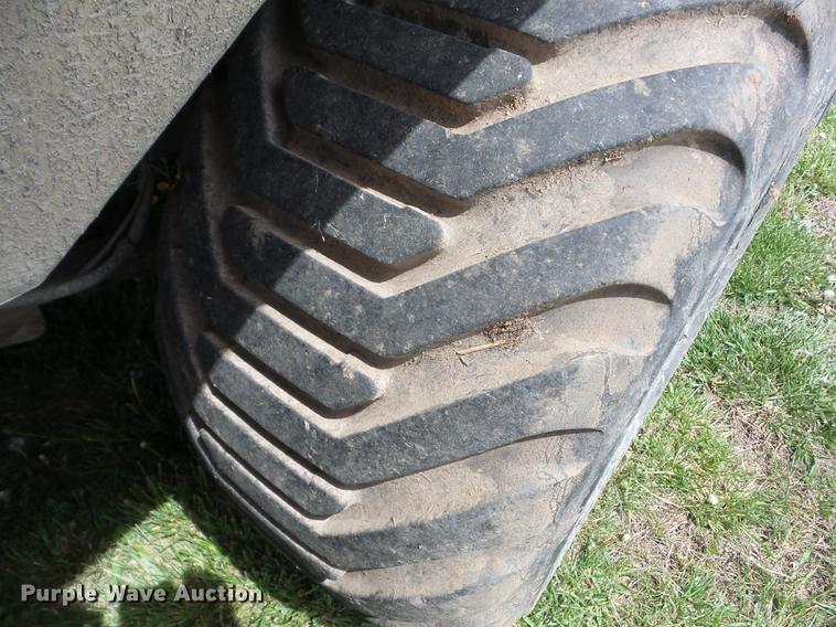 image for item J8529 2013 Massey-Ferguson Hesston 2170XD large square baler