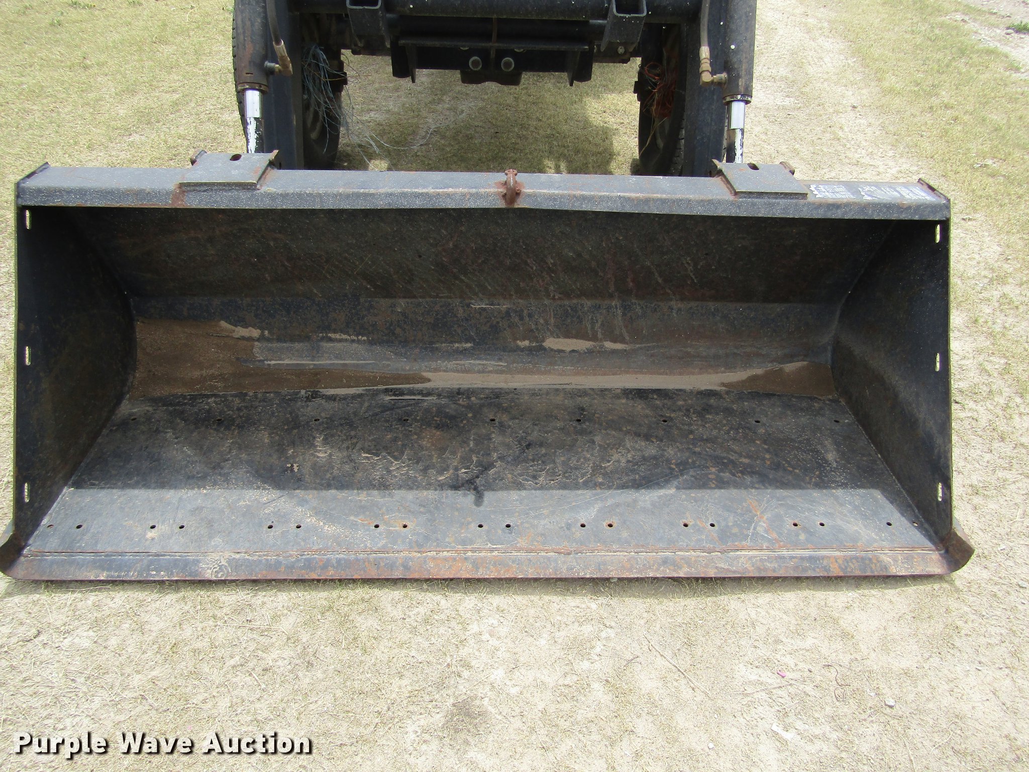 Long 2360 tractor in Sublette, KS | Item DE6759 sold | Purple Wave