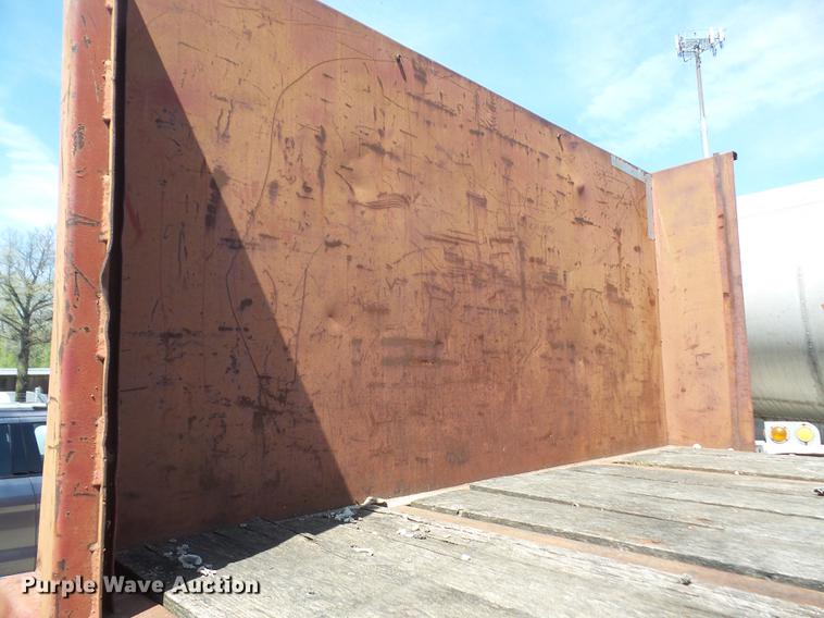 image for item DB6177 1983 SPC flatbed trailer