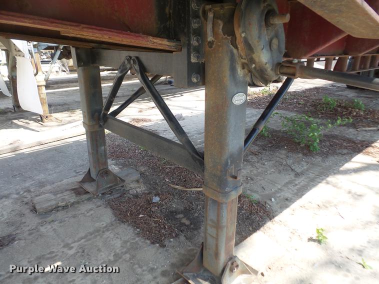 image for item DB6177 1983 SPC flatbed trailer