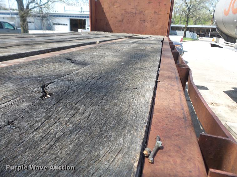 image for item DB6177 1983 SPC flatbed trailer