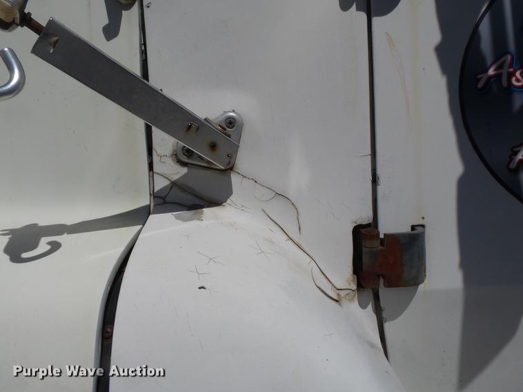 image for item DB7167 1988 Ford L9000 semi truck