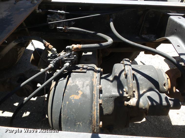 image for item DB7167 1988 Ford L9000 semi truck