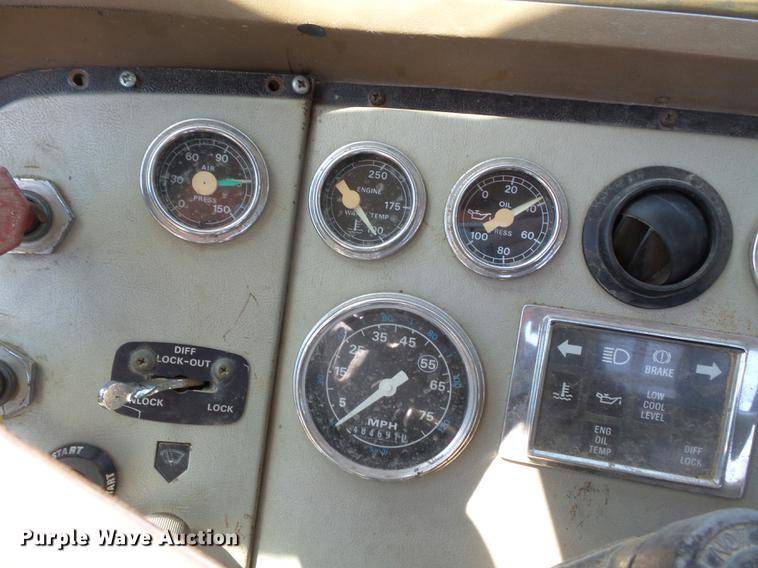 image for item DB7167 1988 Ford L9000 semi truck