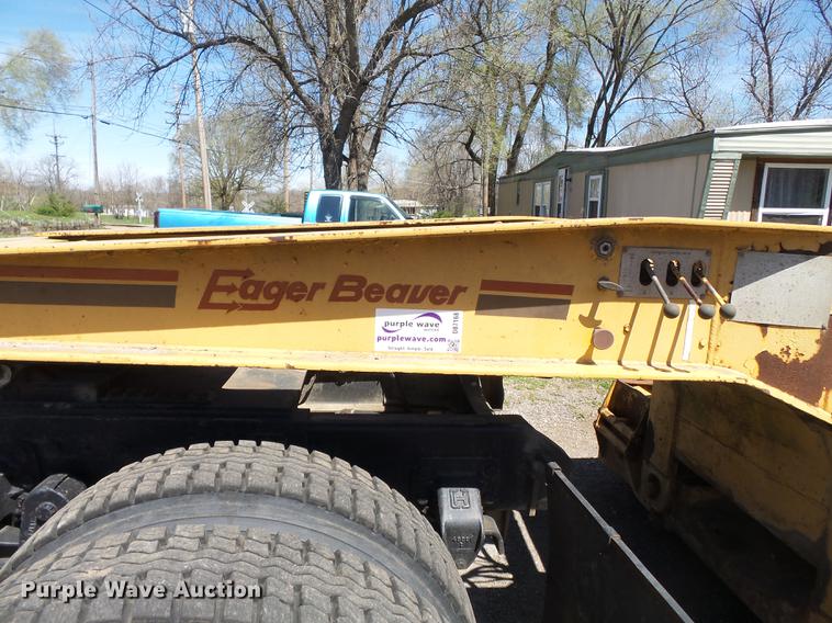 image for item DB7168 1989 Eager Beaver 356SL lowboy equipment trailer