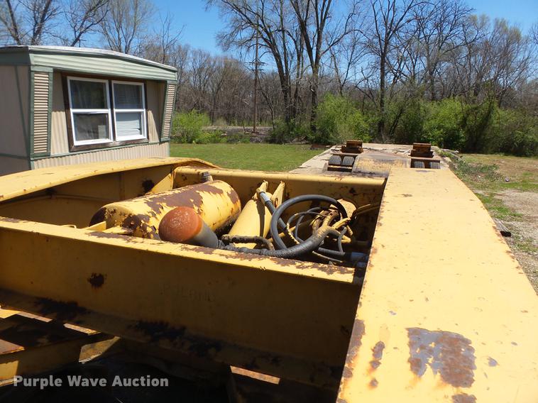 image for item DB7168 1989 Eager Beaver 356SL lowboy equipment trailer