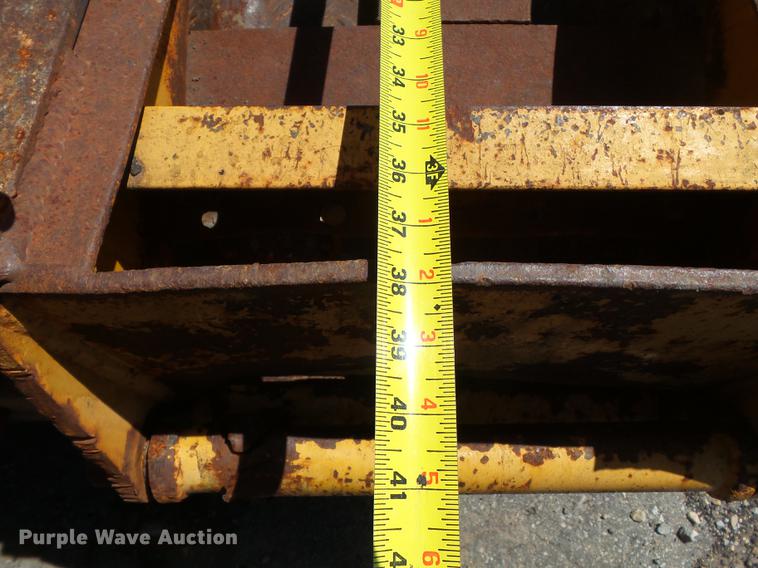 image for item DB7168 1989 Eager Beaver 356SL lowboy equipment trailer