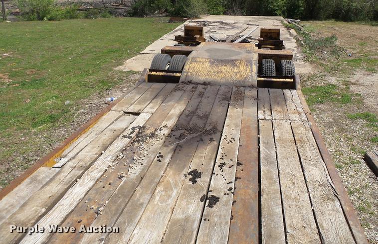 image for item DB7168 1989 Eager Beaver 356SL lowboy equipment trailer