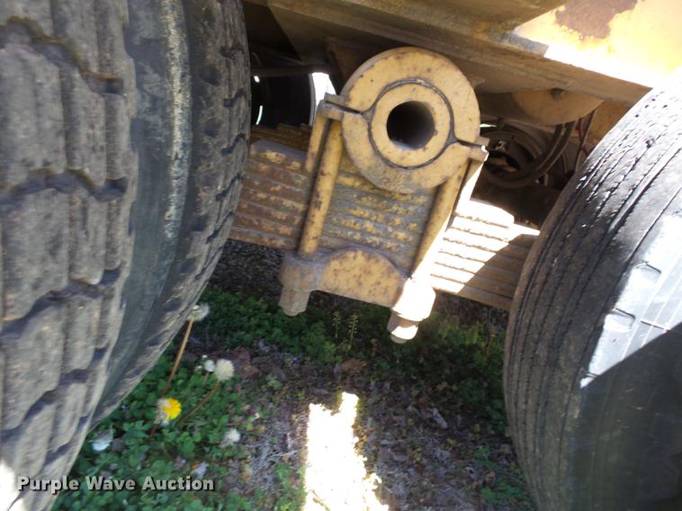 image for item DB7168 1989 Eager Beaver 356SL lowboy equipment trailer