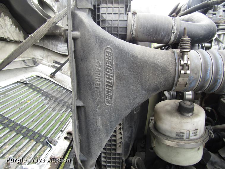 image for item DC4259 2002 Freightliner Century Class ST112 semi truck