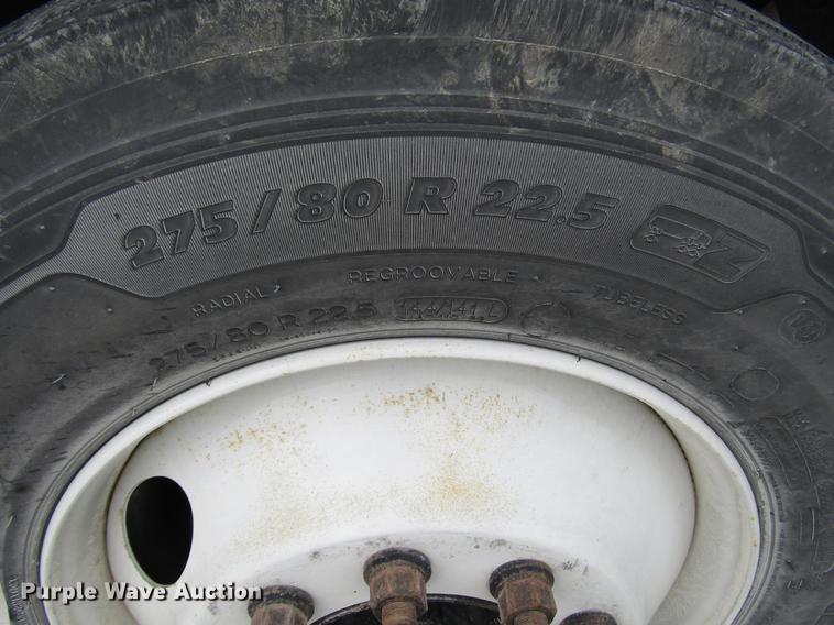 image for item DC4259 2002 Freightliner Century Class ST112 semi truck