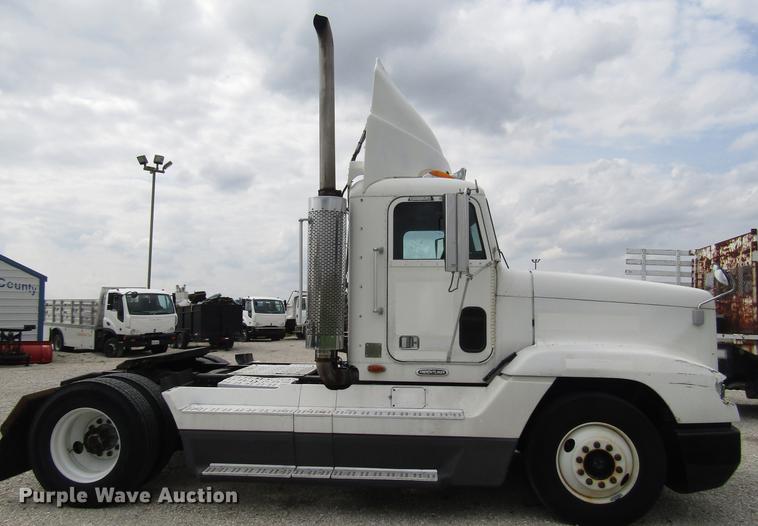 image for item DC4261 1998 Freightliner FLD120 semi truck