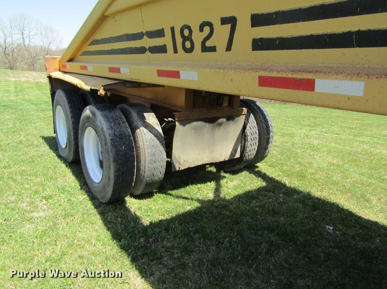 image for item DC4275 1992 Load King 1827-2-2 bottom dump trailer