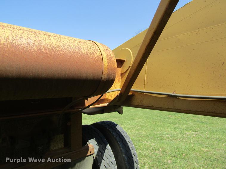 image for item DC4275 1992 Load King 1827-2-2 bottom dump trailer