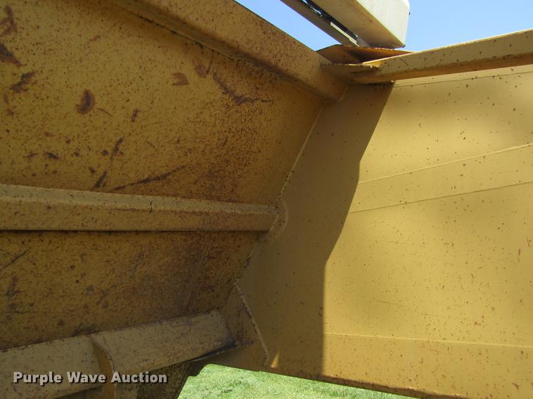 image for item DC4276 1998 Load King 2060-40-2 bottom dump trailer