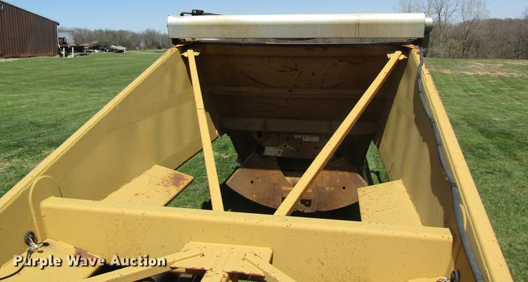 image for item DC4276 1998 Load King 2060-40-2 bottom dump trailer