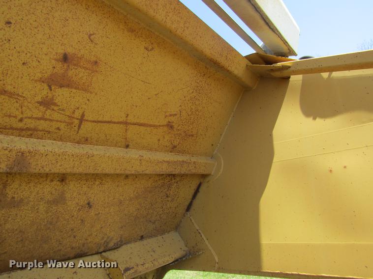 image for item DC4277 1998 Load King 2060-40-2 bottom dump trailer